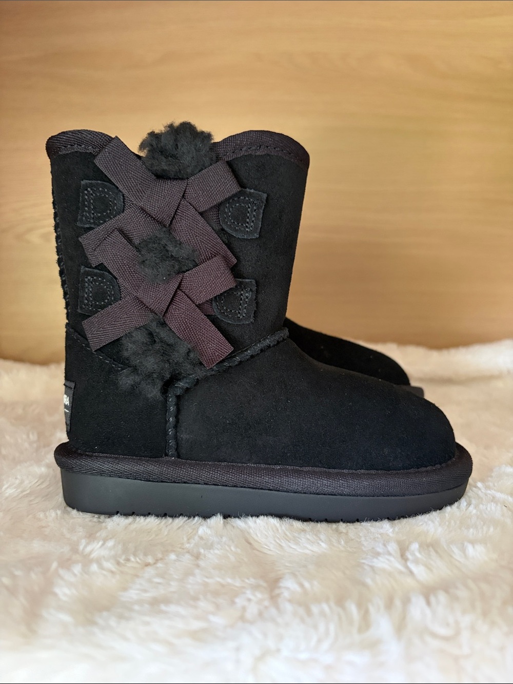 ✨$32✨NIB• Koolaburra by UGG Girls Victoria Short Boot | Black | 7